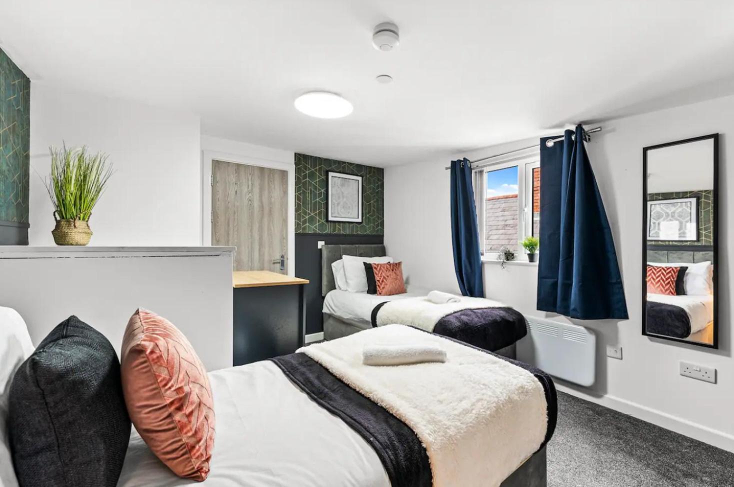 A Stylish Luxury 2 Bedroom Duplex Apartment カーディフ エクステリア 写真
