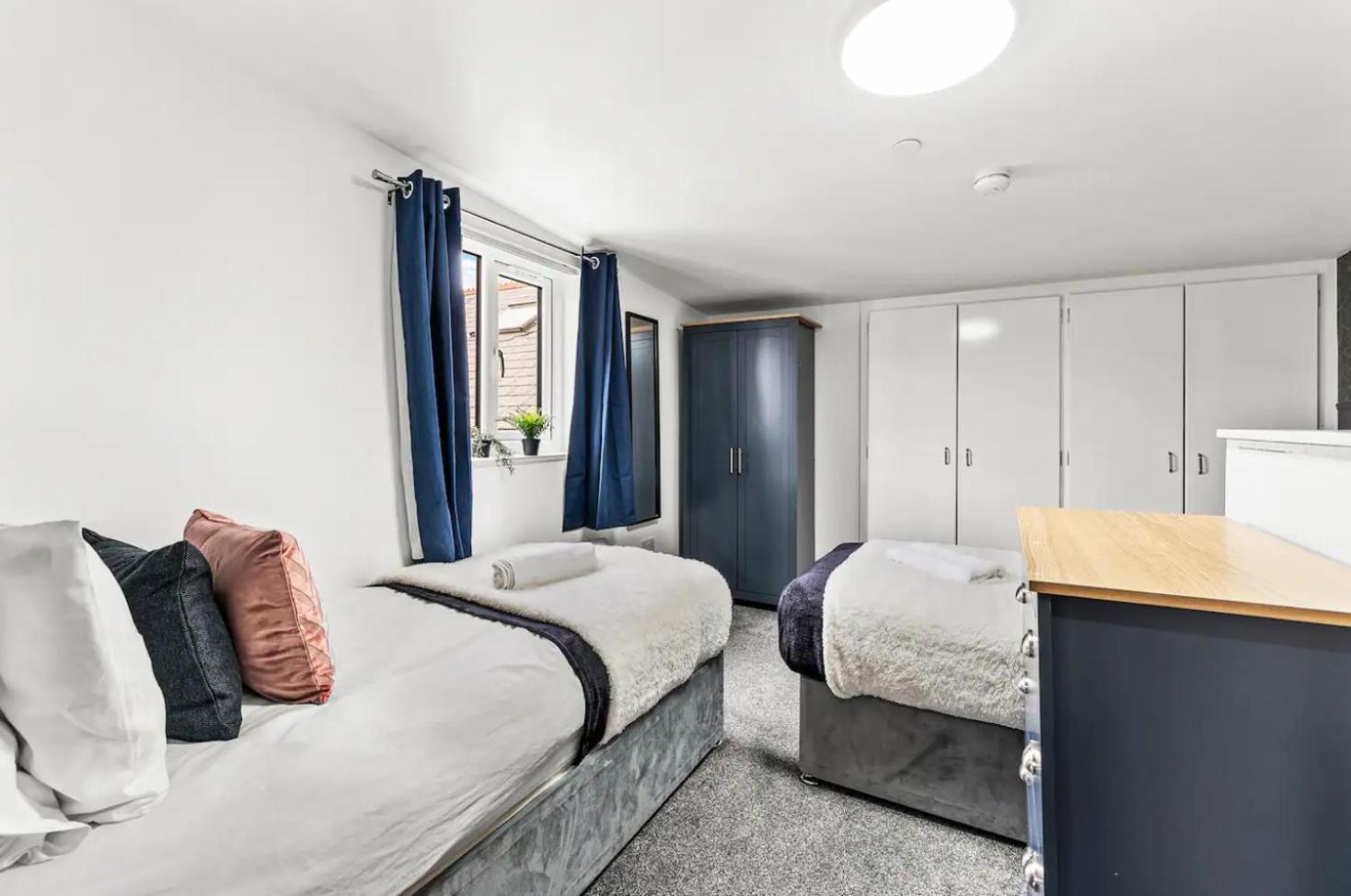 A Stylish Luxury 2 Bedroom Duplex Apartment カーディフ エクステリア 写真